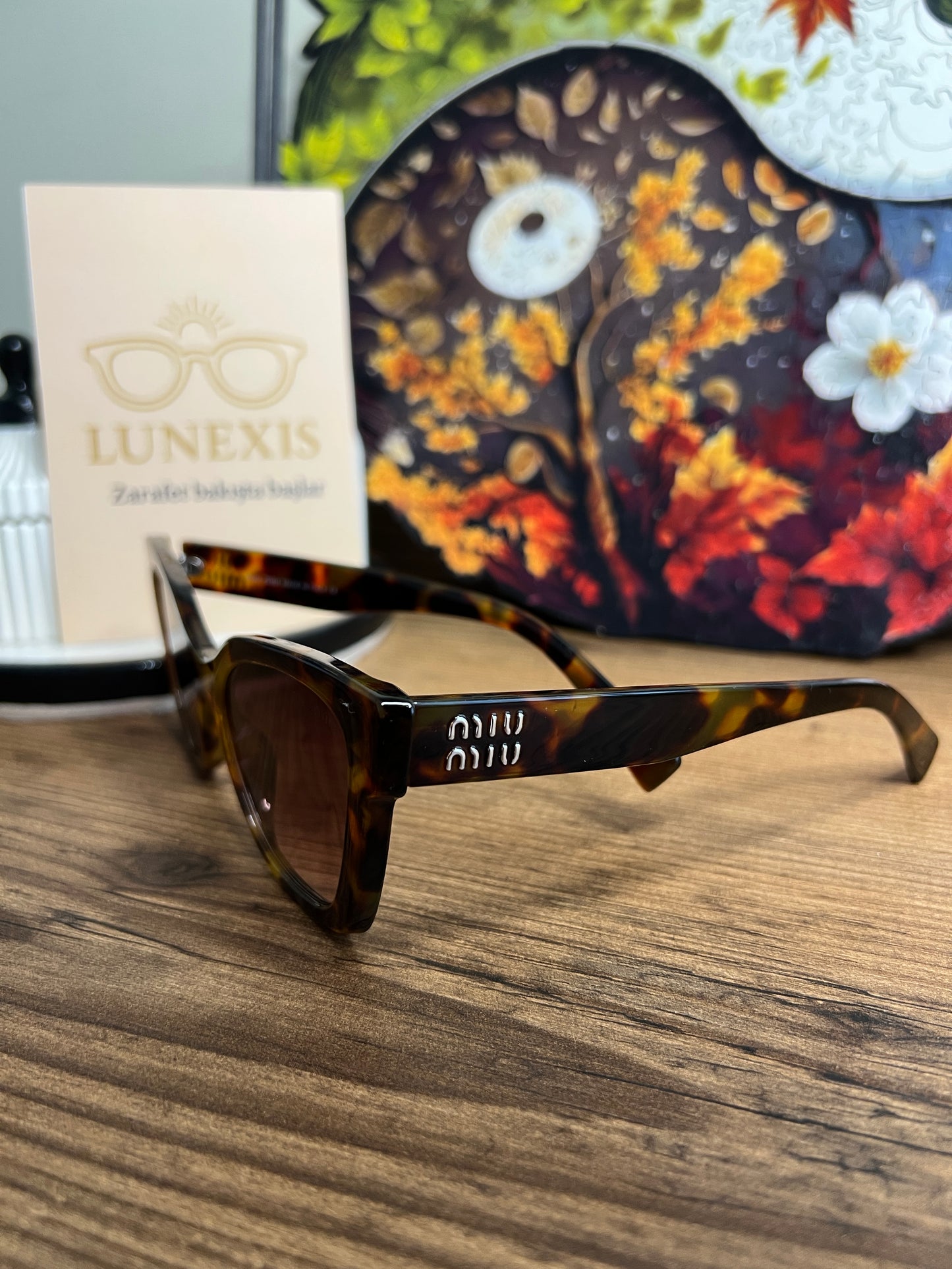 MİUMİU Güneş Gözlüğü ( MU02ZS leopar)