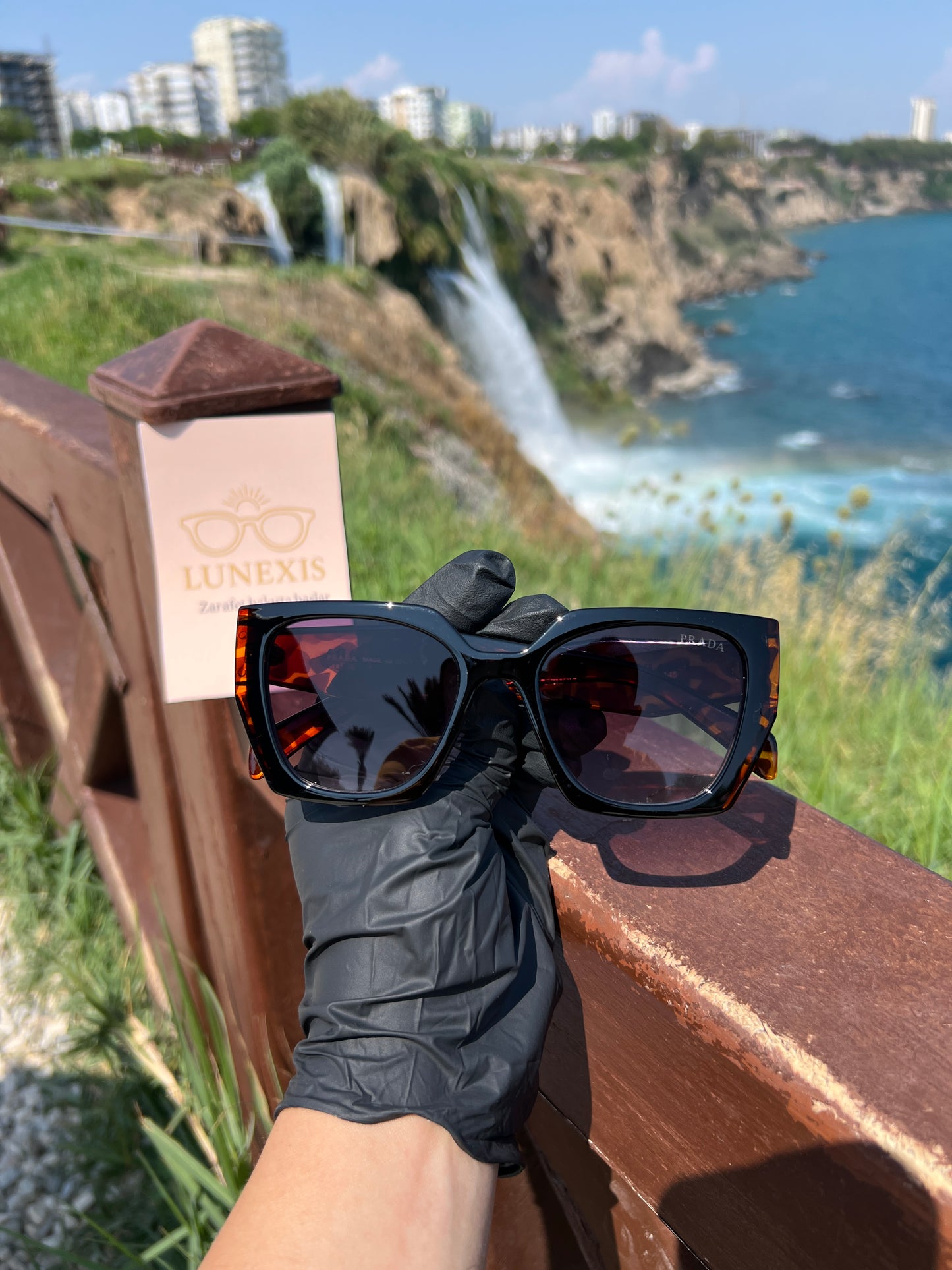 PRADA Güneş Gözlüğü (PR15W leopar)