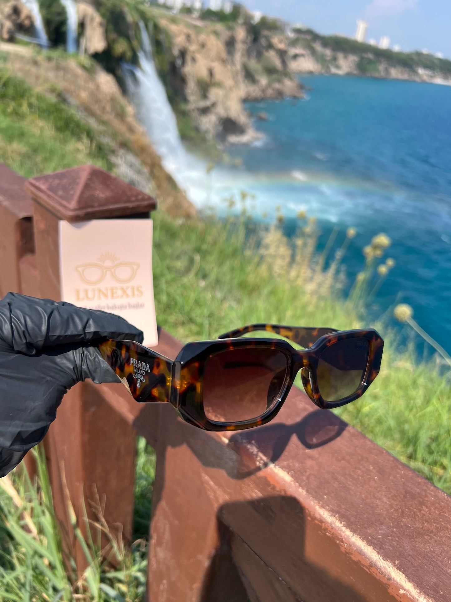 PRADA Güneş Gözlüğü            (PR17W leopar)