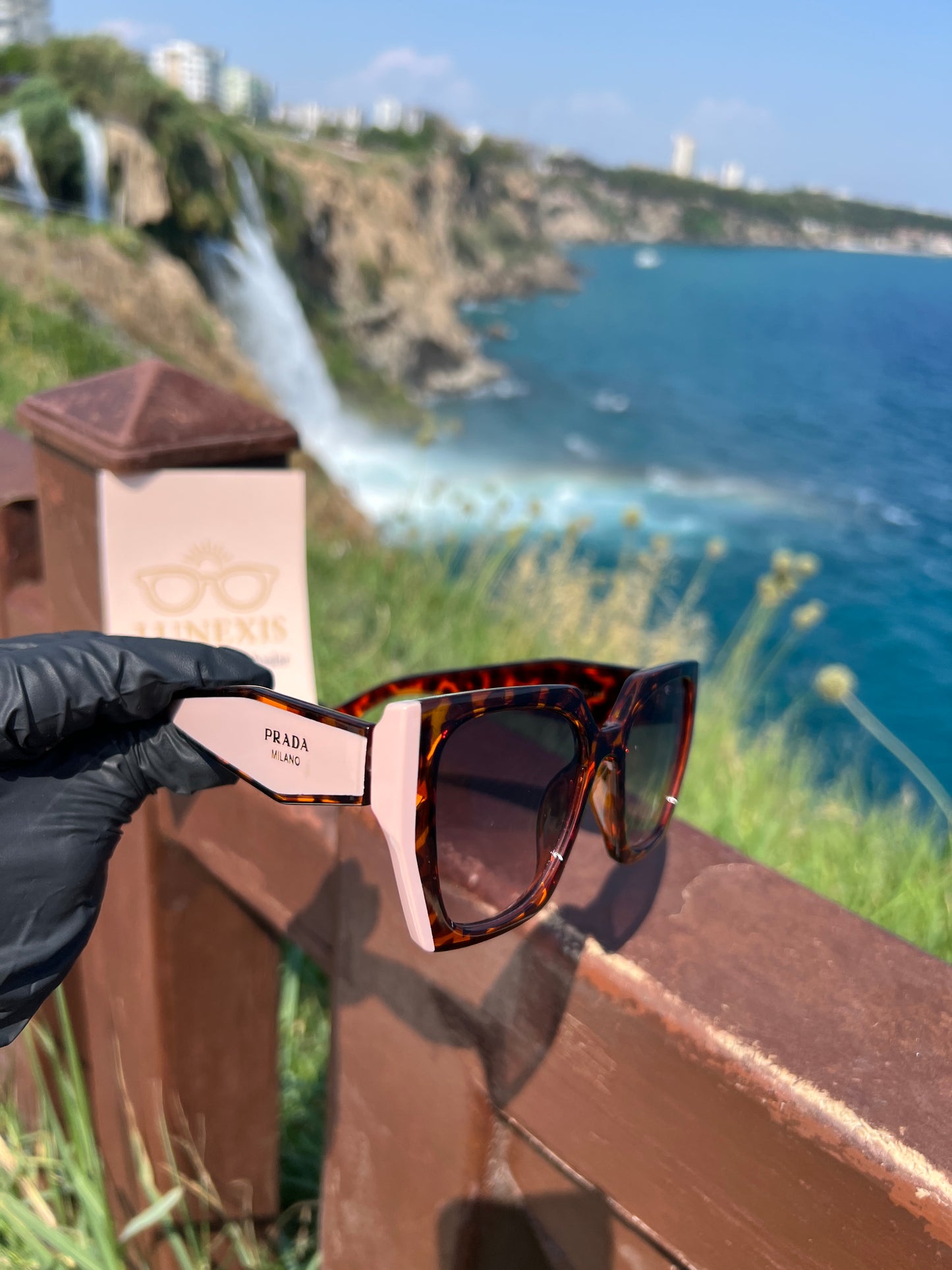 Prada Güneş Gözlüğü (PR15W leopar-pudra)