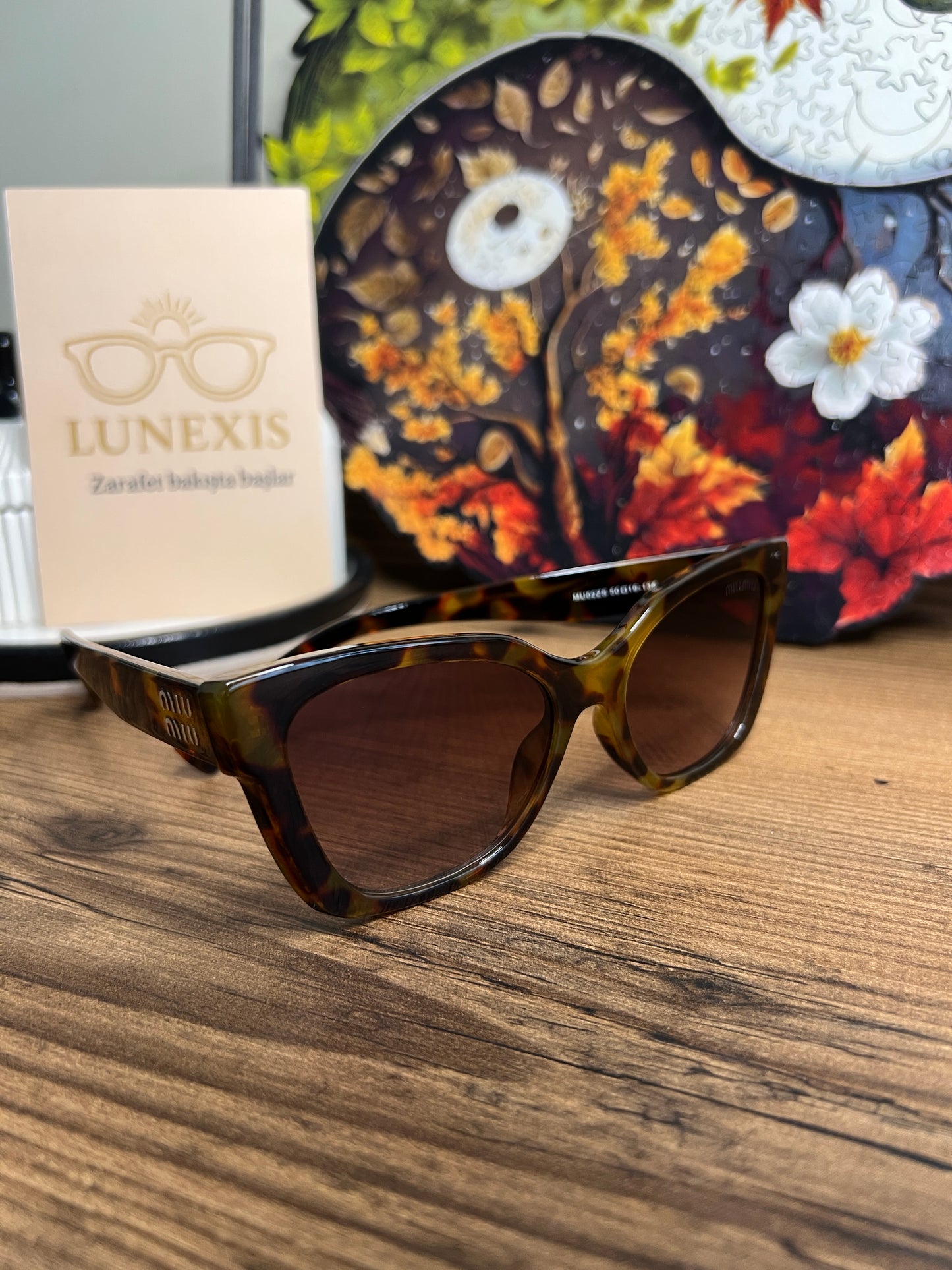 MİUMİU Güneş Gözlüğü ( MU02ZS leopar)