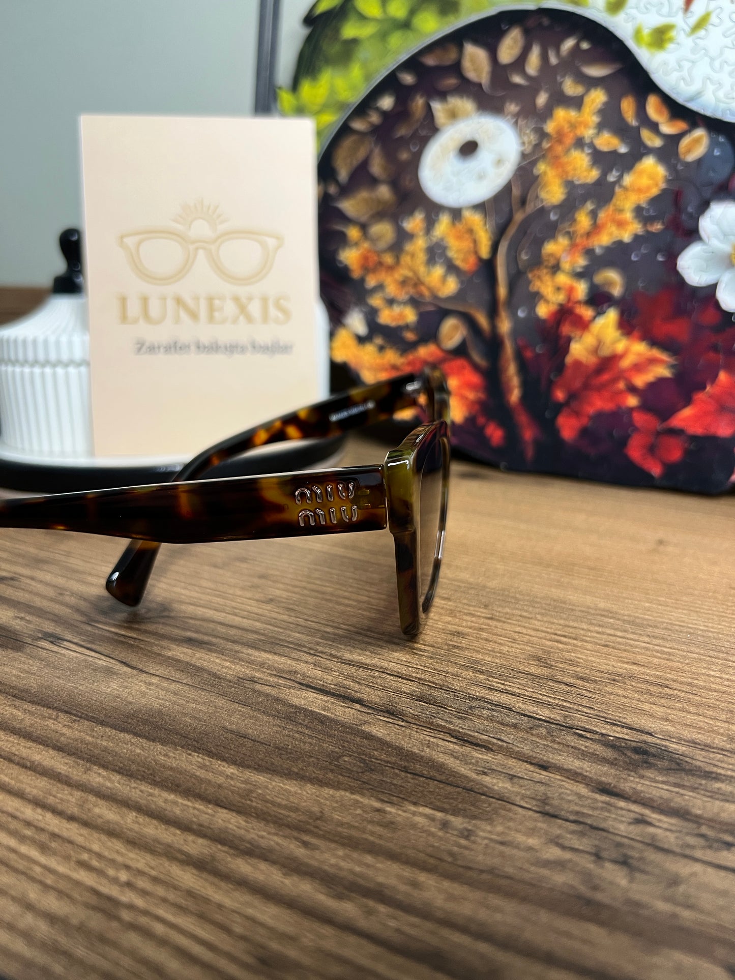 MİUMİU Güneş Gözlüğü ( MU02ZS leopar)