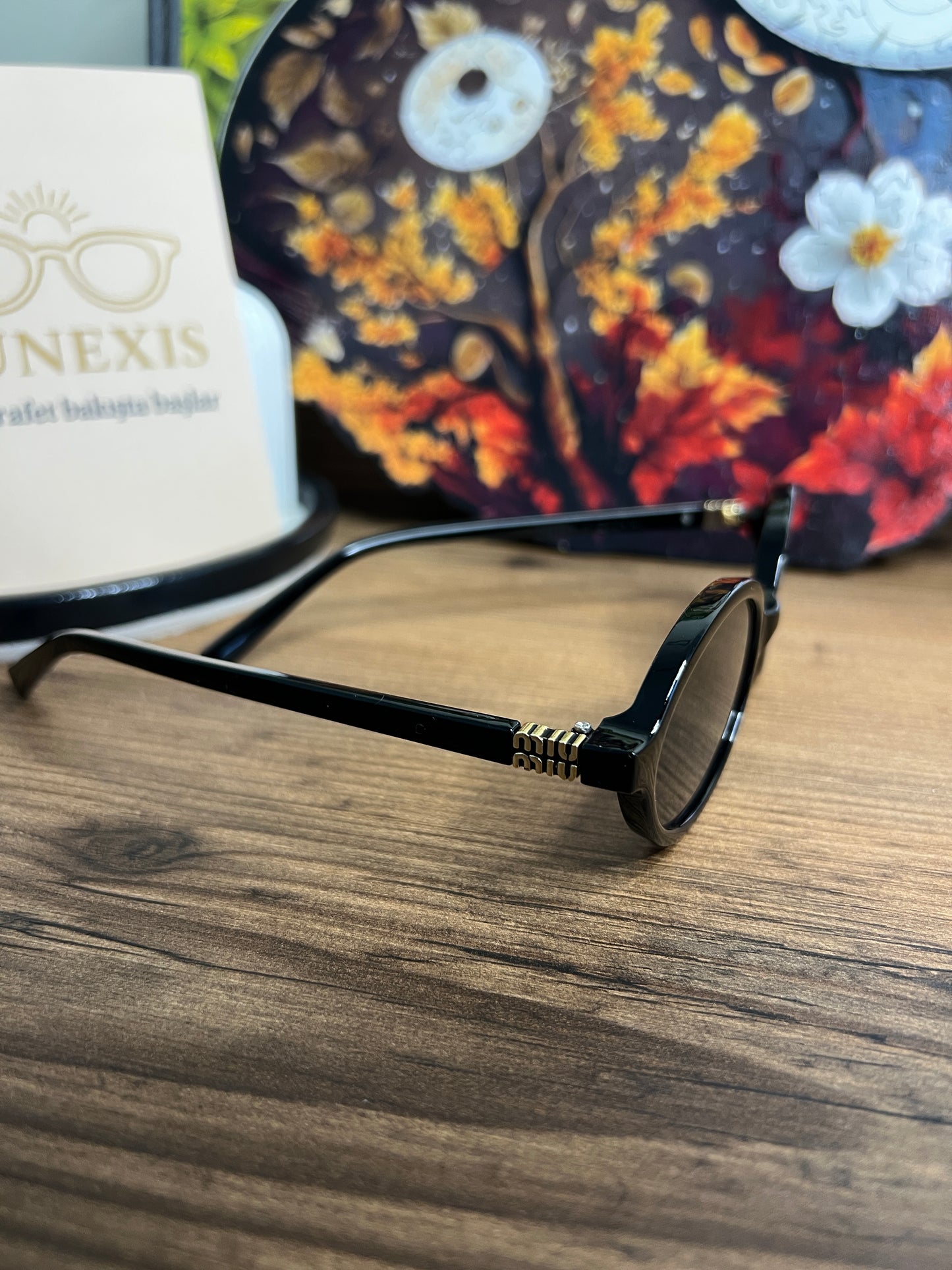 MİUMİU Güneş Gözlüğü ( MM8948 siyah)