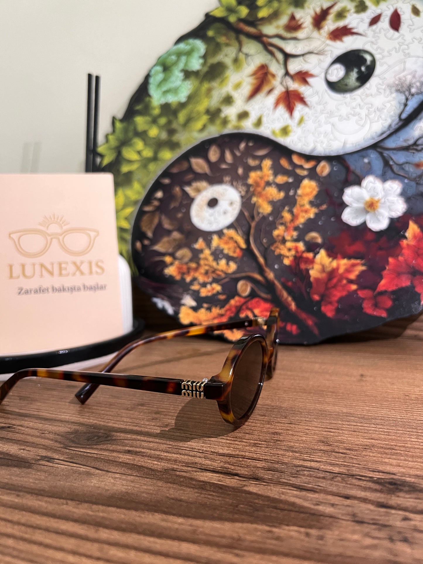 MİUMİU Güneş Gözlüğü (MM 8948 leopar)